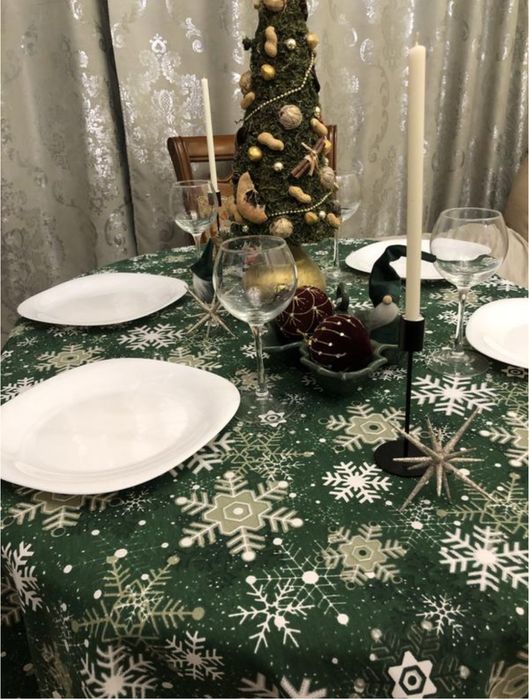 Скатертина новорічна брудовідштовхуюча з тефлоновим покритиям