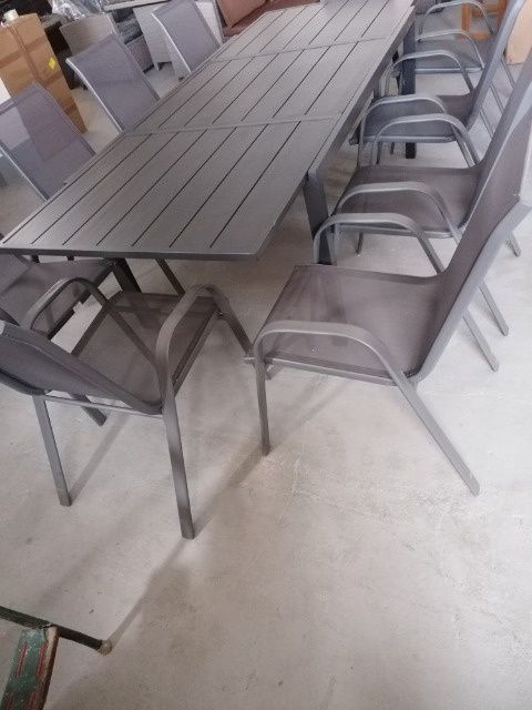 Stol rozkladany aluminiowy + 10 krzesel. Meble ogrodowe, tarasowe.