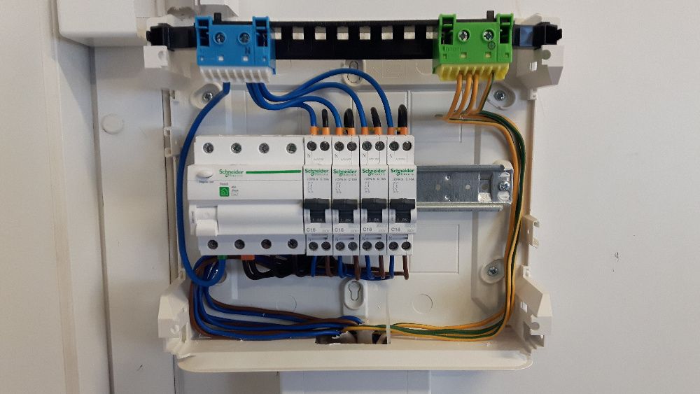 Electricidade Geral Remodelações e Montagens de Intercomunicação