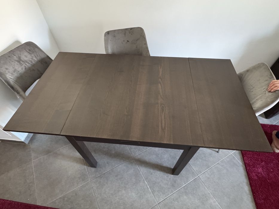 Mesa de jantar retrátil