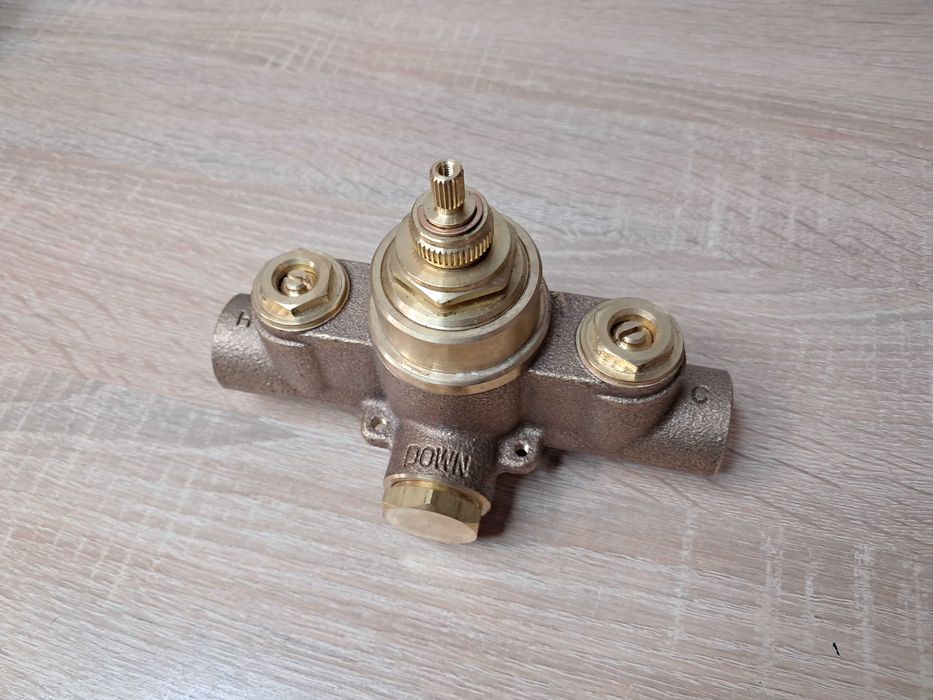 Термостатичний змішувач Signature Hardware 6006 3/4" для душу і ванни