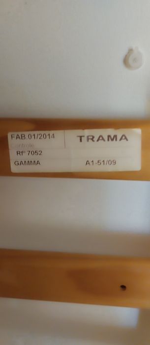 Berço/cama de bebé + colchão