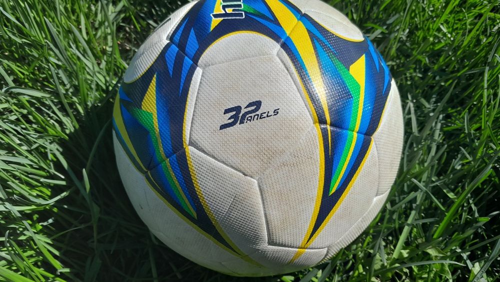 ТЕРМІНОВО!!! Продаю м'яч huari