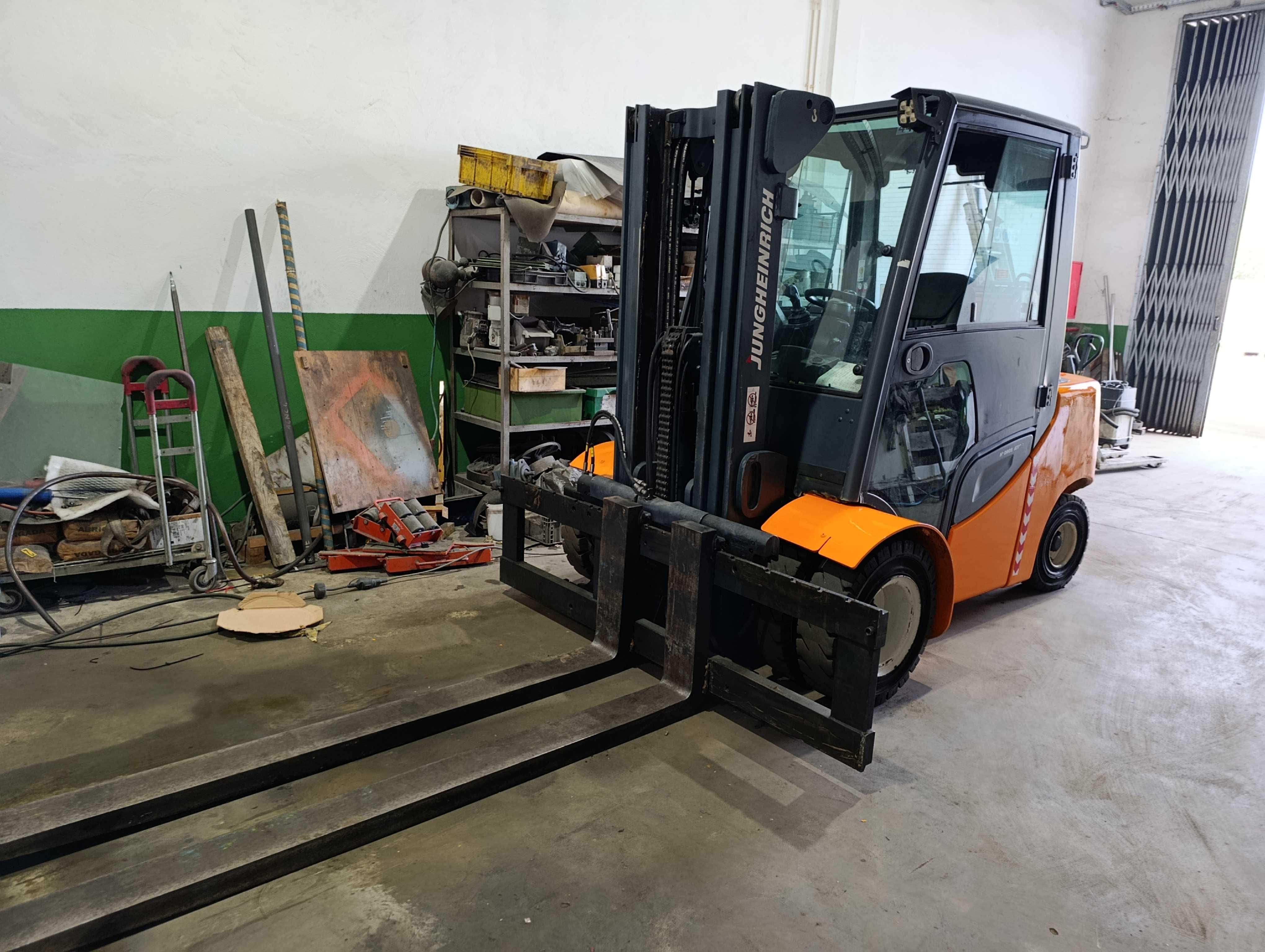 Empilhador JUNGHEINRICH 3,5T Ano 2010