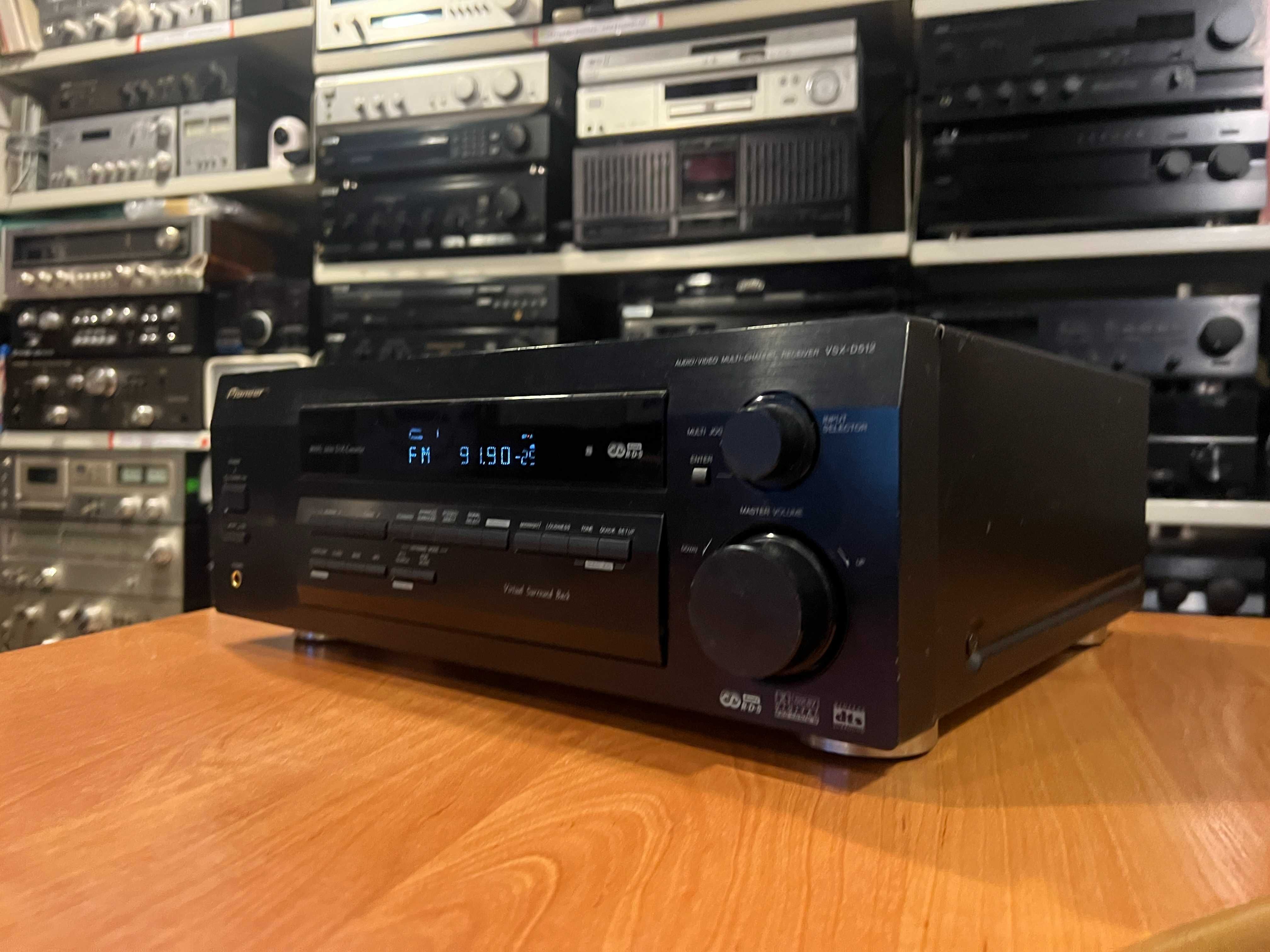 Amplituner Pioneer VSX-D512 Audio Room