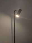 Lampa stojąca czarna