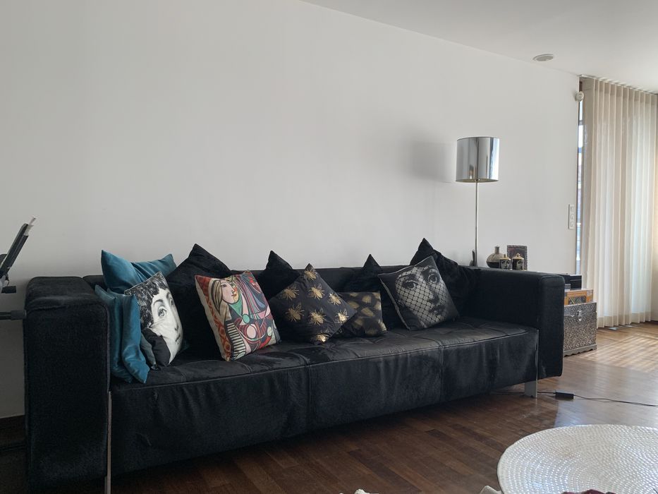 Sofá em pele de pónei