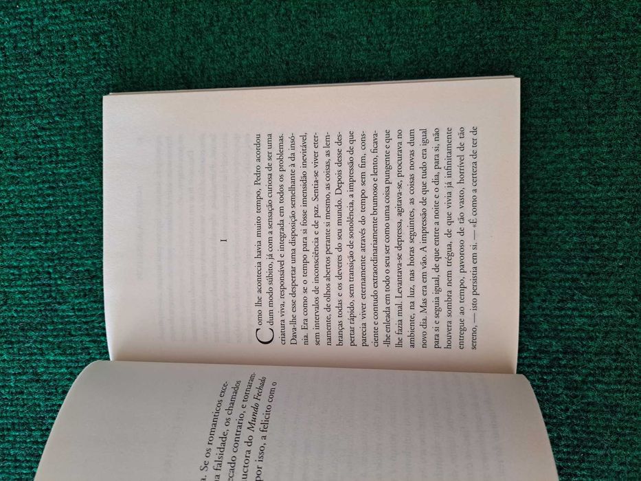 Mundo Fechado - Agustina Bessa-Luís