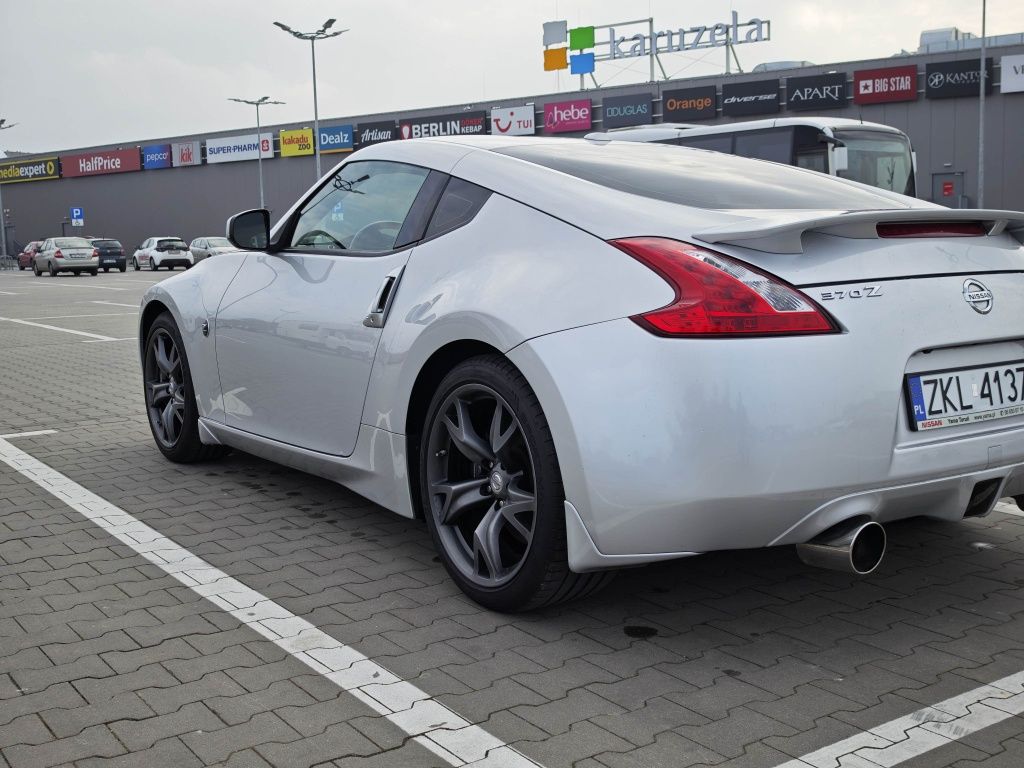Nissan 370Z Pack Nismo Szpera Akebono