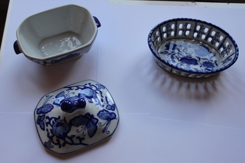 Conjunto de peças em porcelana Portuguesa, Oriental e Vista Alegre