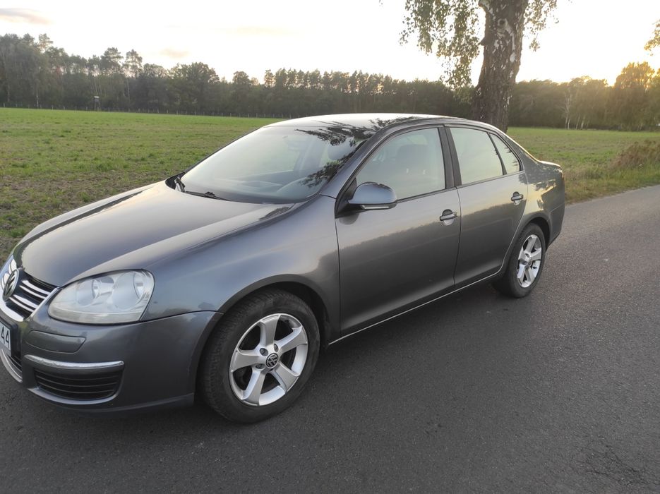 Volkswagen Jetta 1.6 B+Gaz