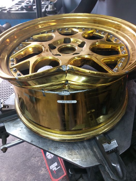 Ремонт литих дисків, СТО, шиномонтаж, техдопомога в дорозі.