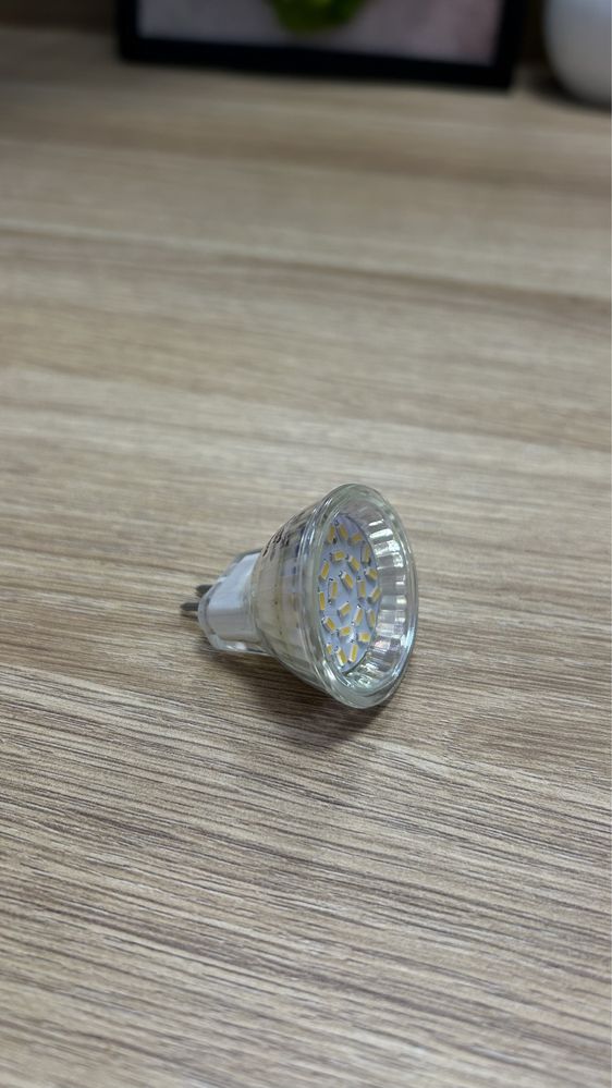 Lampy LED nowe MR 16