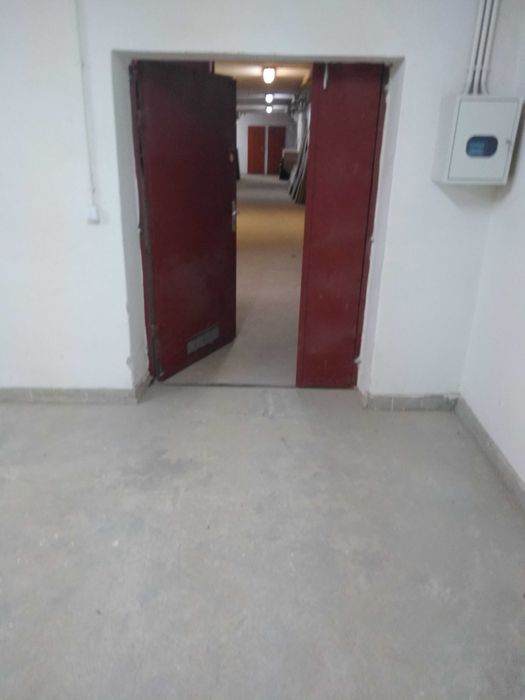 Lokal w piwnicy 51 m2 wynajmę - Teofilów przemysłowy