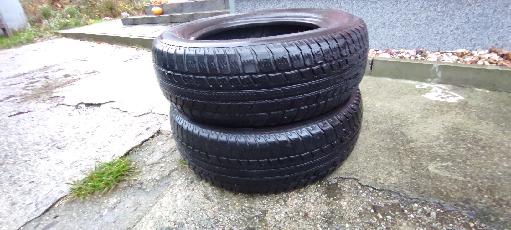 Opony wielosezonowe zimowe 195/65/15 BFgoodrich , stan dobry