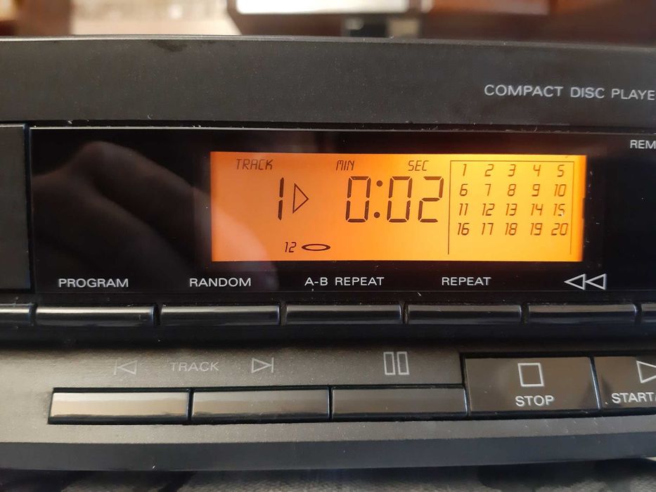 Odtwarzacz Grundig CD3000