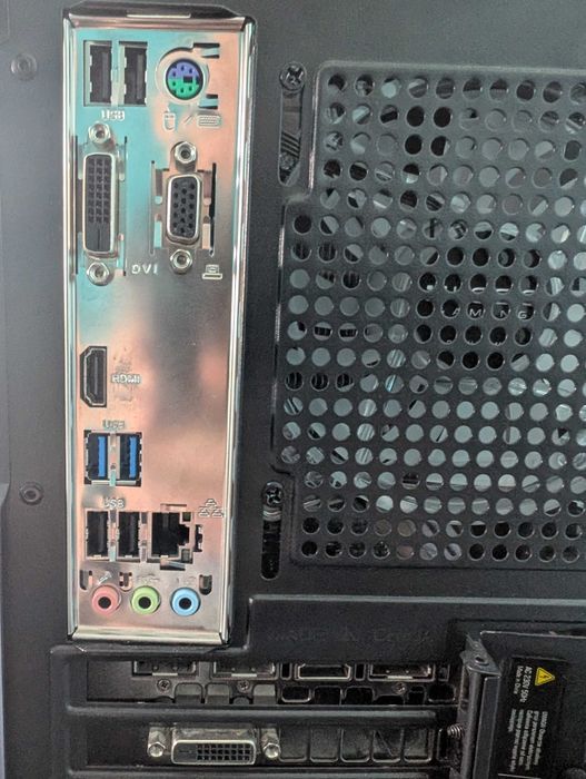 Komputer |i7 8700 | GTX1070Ti