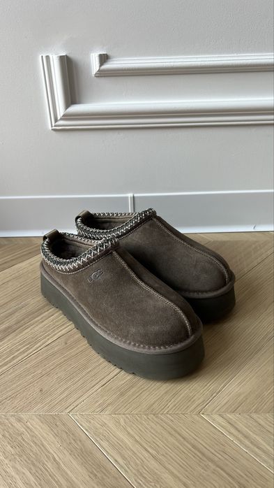 Buty UGG Platform b zamsz, naturalne futro, rozmiar 38