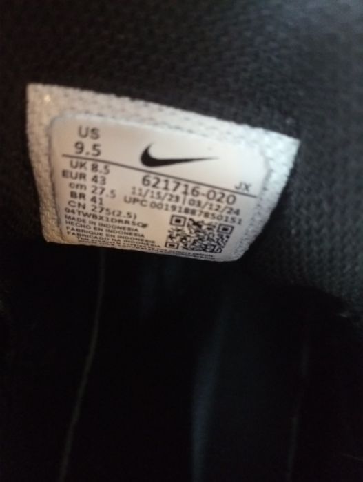 Nike Reax 8TR em bom estado