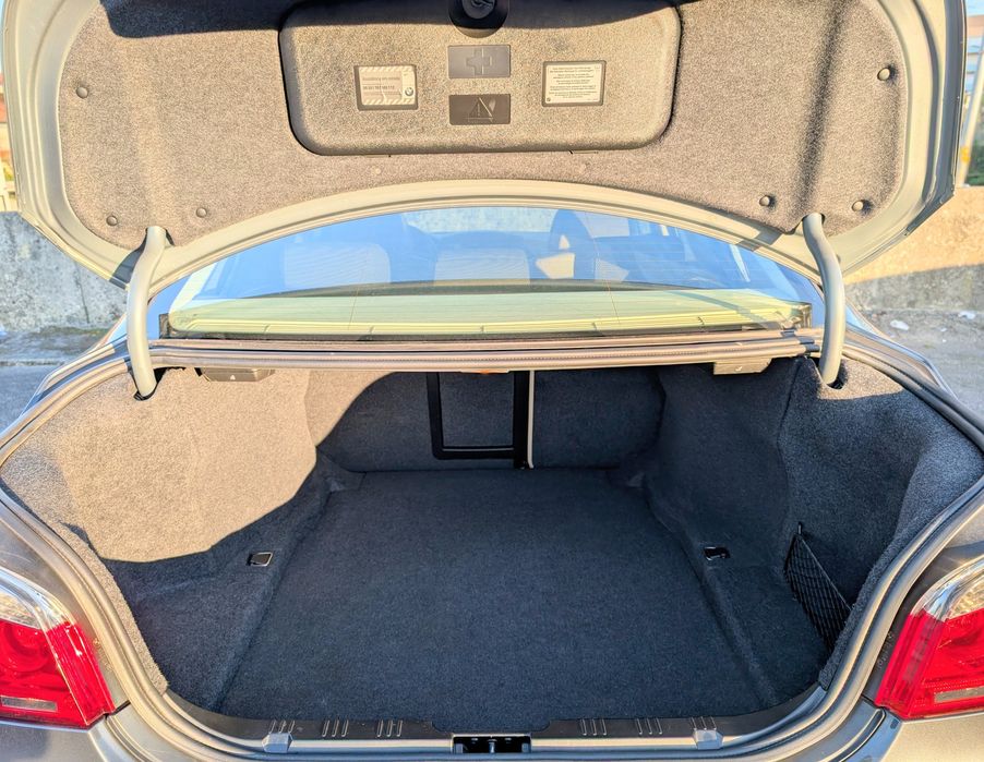 Bmw 530i LCI 272 cv - Muito Raro - Oportunidade!