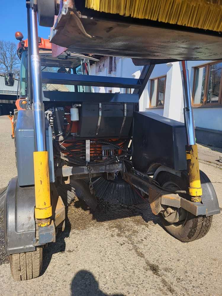 Zamiatarka ciągniona AEBI Schmidt BEMAB G2 wysoki wysyp elewatorowa