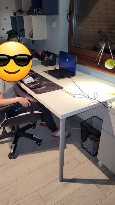 IKEA białe biurko 150x75cm, regulowana wysokość 60/90cm