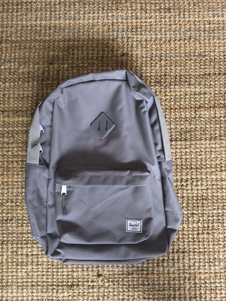 Mochila Herschel nova