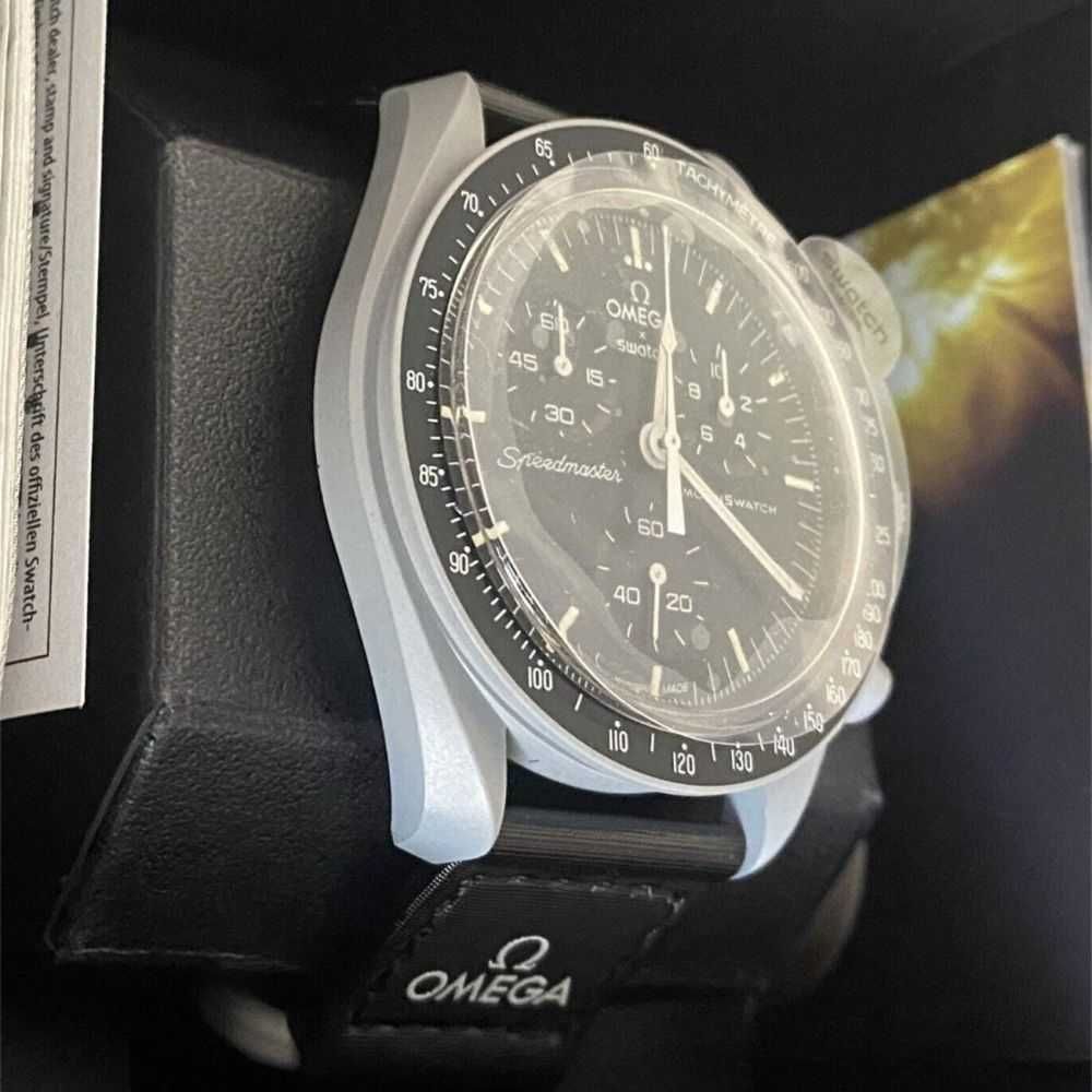 Omega x Swatch SO33M100 – Oficjalny Model Moon