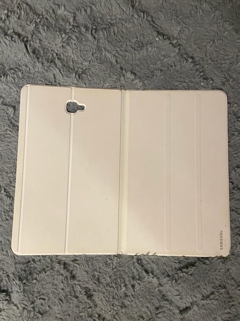 Samsung Galaxy Tab A z casem