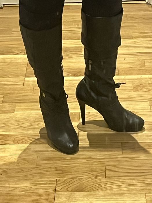 Botas pretas de salto Carmen Steffens 37