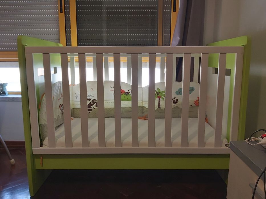 OPORTUNIDADE! Berço+almofada amamentação