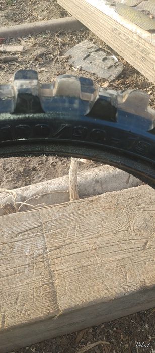 Резина r19 , все шипы на месте