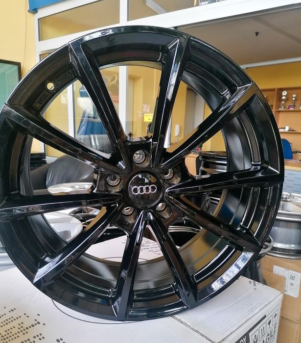 Felgi aluminiowe Audi czarne 19 cali 5x112