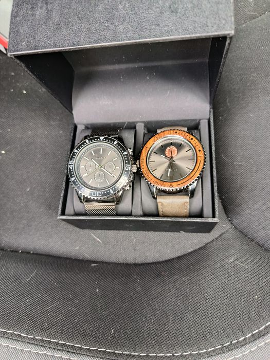 Vendo dois relógios da aldo