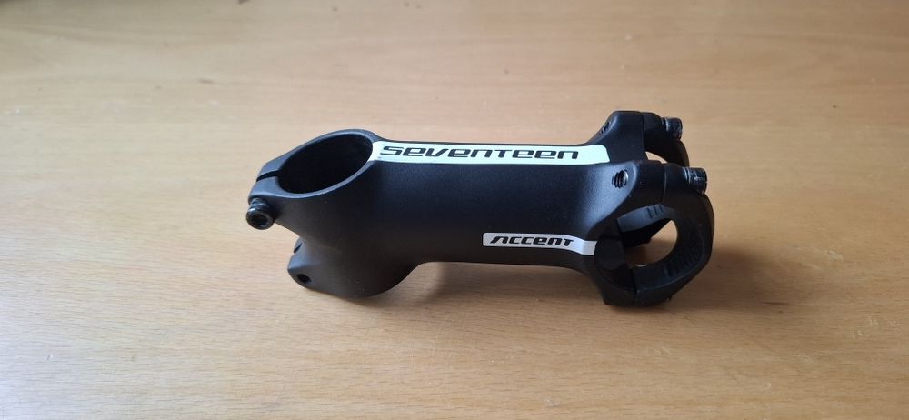 Wspornik kierownicy mostek Accent 17 seventeen 90 mm