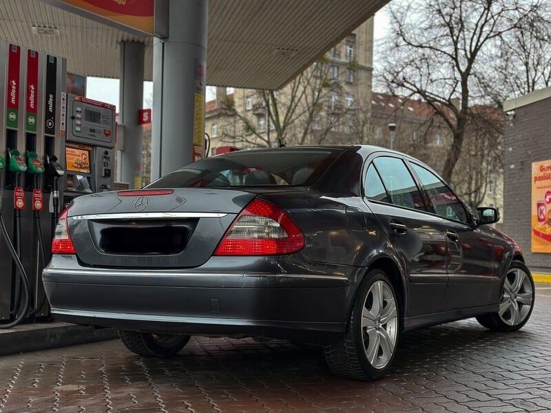 Mersedes benz E320 w211 2008