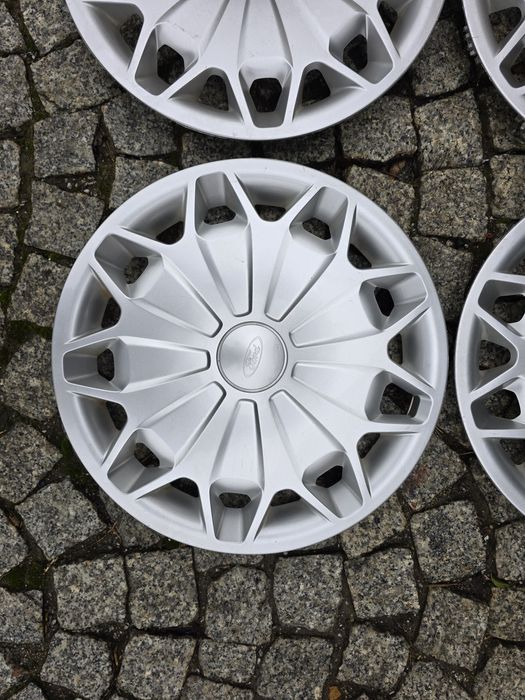 Oryginalny komplet kołpaki ford 16 ładne