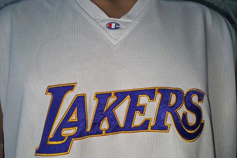 Los Angeles Lakers NBA Champion Europe 1999-00 training shirt size: XL