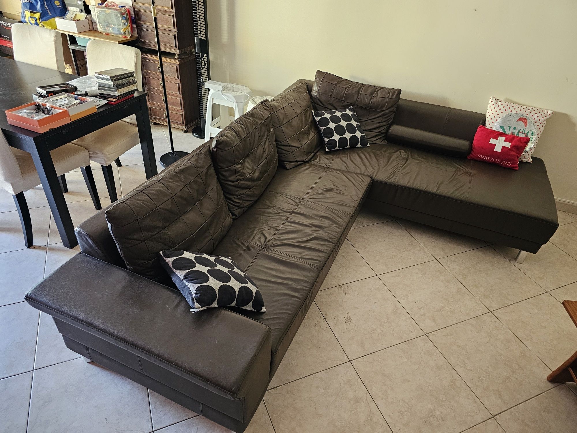 Sofá Chaise Longue em pele castanho