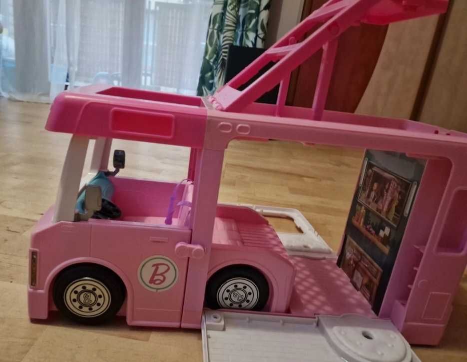 Super Kamper barbie