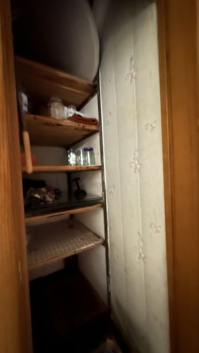 Продаж 3к поруч з центром міста . Міська лікарня