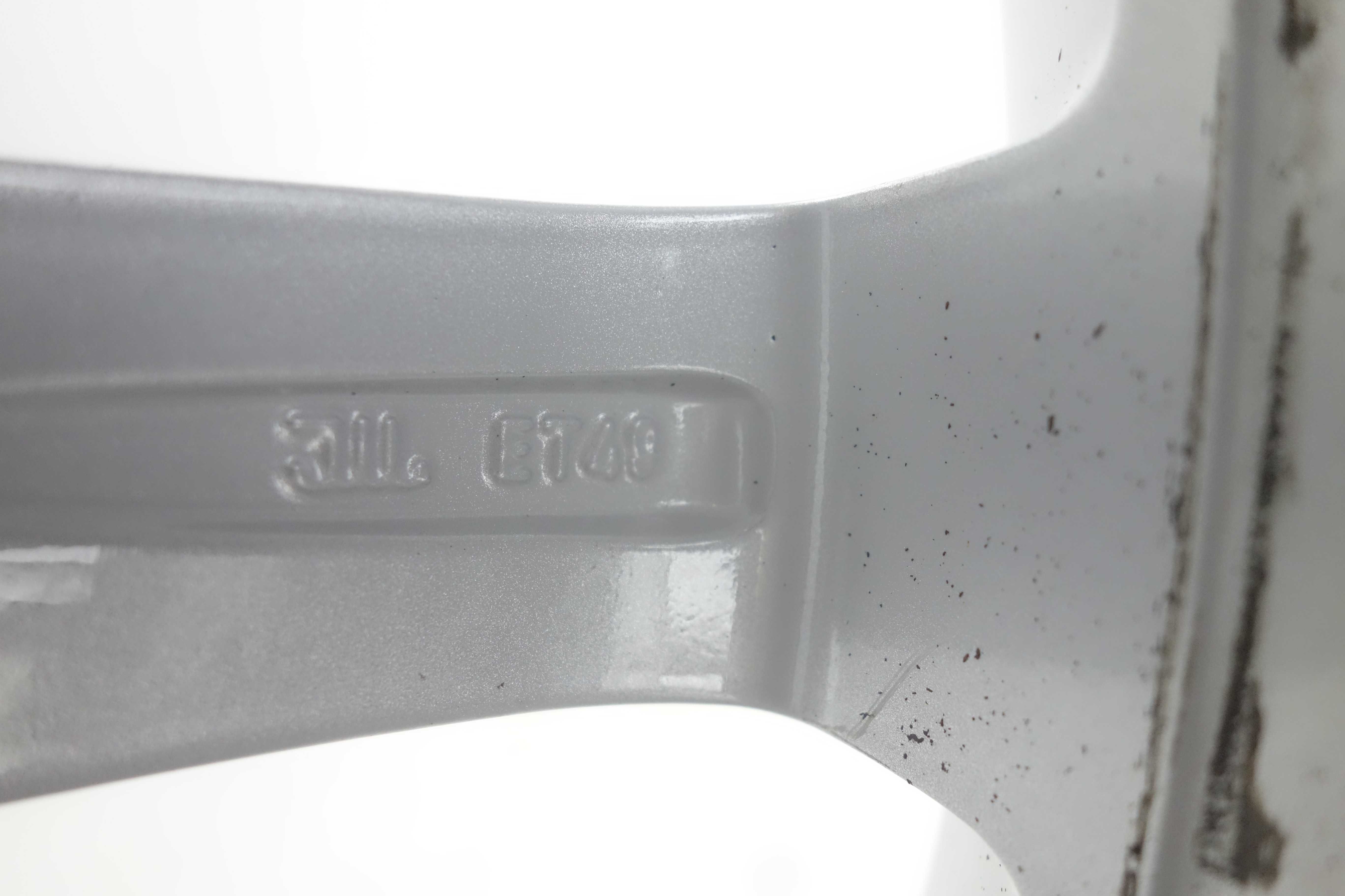 Alufelgi 17" 5x112 Audi Q2 TT Seat Alhambra Skoda Vw Golf Srebrne 1004