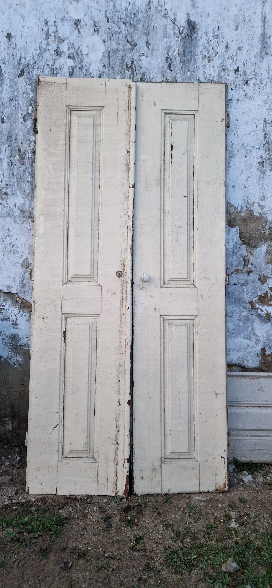 Portas de madeira maciça | antigas