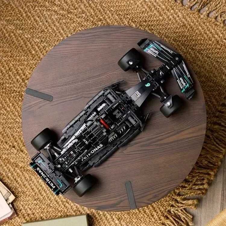 Конструктор Lego technic Mercedes F1 W14 E Performance 1642 деталі