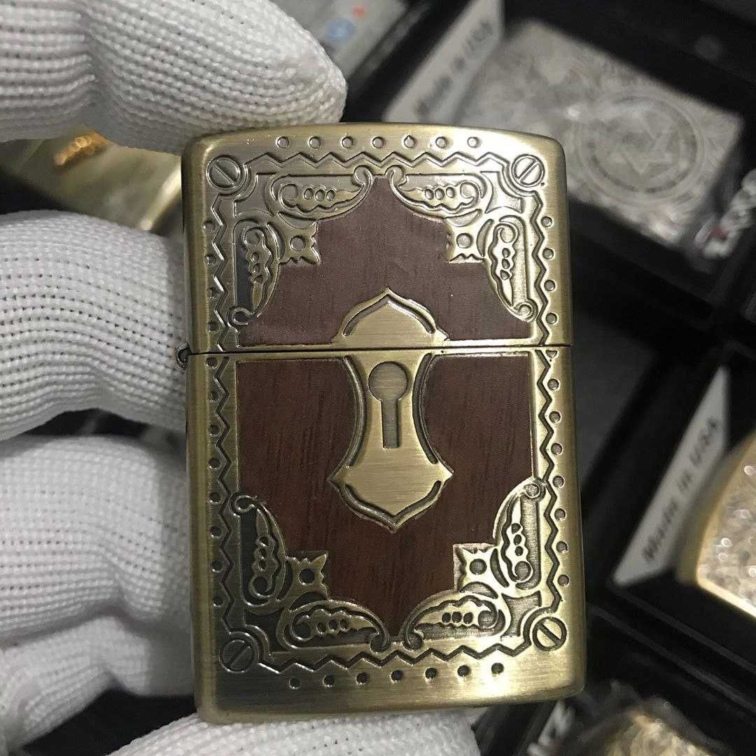 Запальничка Zippo Antique Lock бензинова нова в коробці