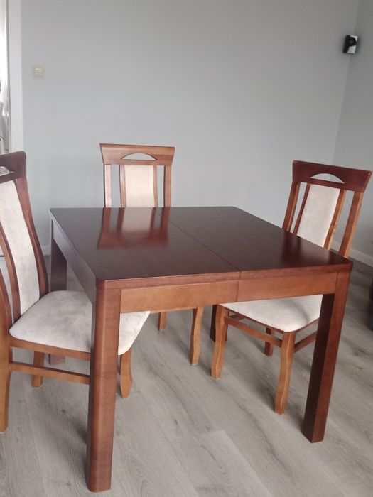 Sprzedam stół dębowy rozkładany