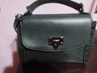 Жіноча сумка темно зеленого кольору