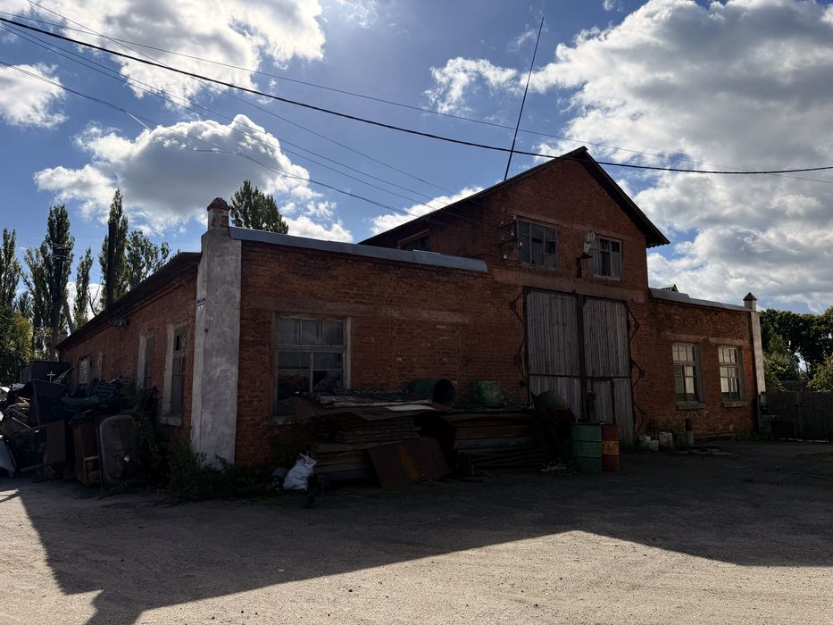 Продаж приміження автогараж-майстерня