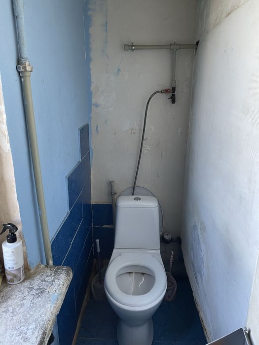 Комната общежитие на Песках 4200 и все !!! Комунальные в ходят в оренд