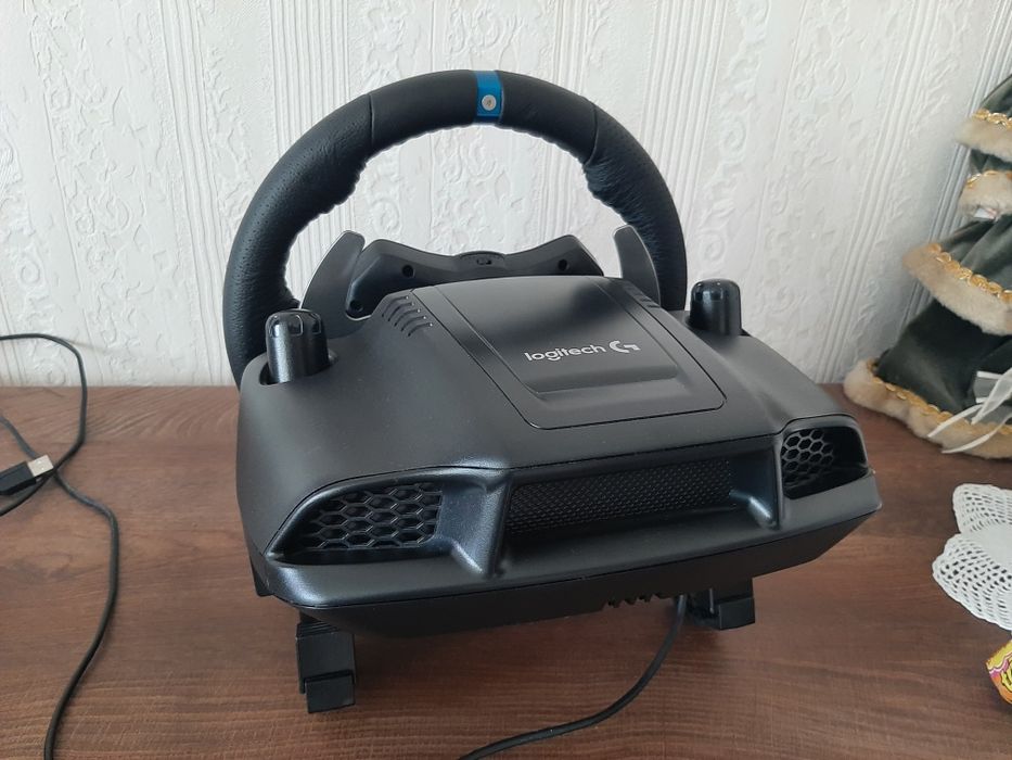 Logitech G29 Driving Force игровой руль + кпп logitech